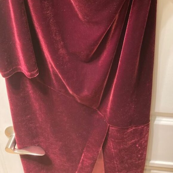 Reiss red velvet one shoulder dress - Picture 2 of 5